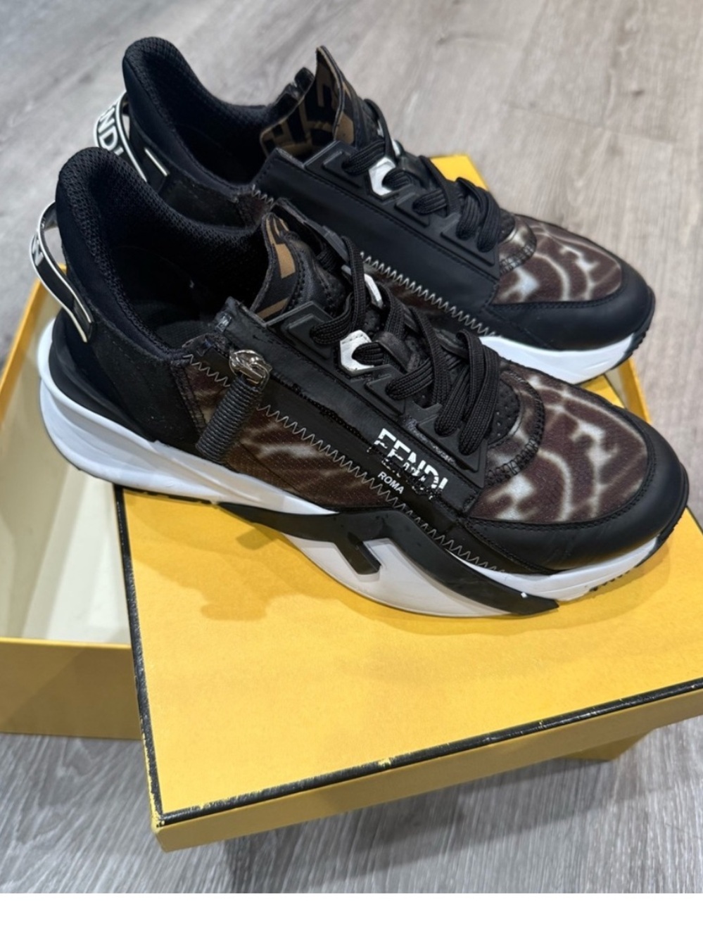 Fendi Black, Brown & White Low-Top Zip-Detail Sneakers